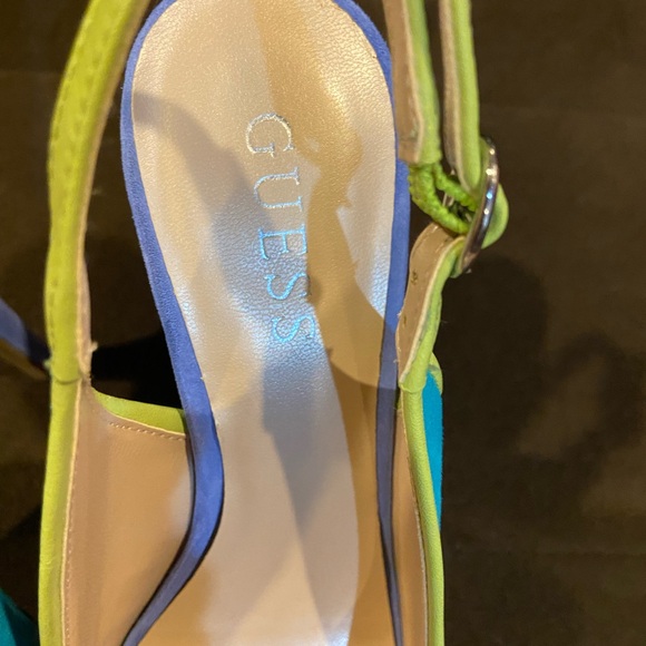 Guess Heels - Picture 9 of 9